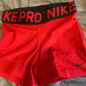 Red Nike pro